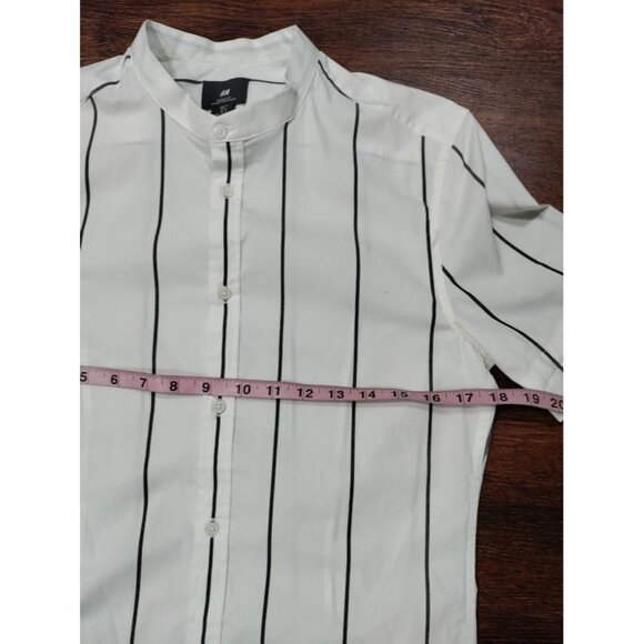 H&M Striped Muscle Fit Short Sleeve Button Up Shirt White/Black Men's Size Small - Picture 7 of 9
